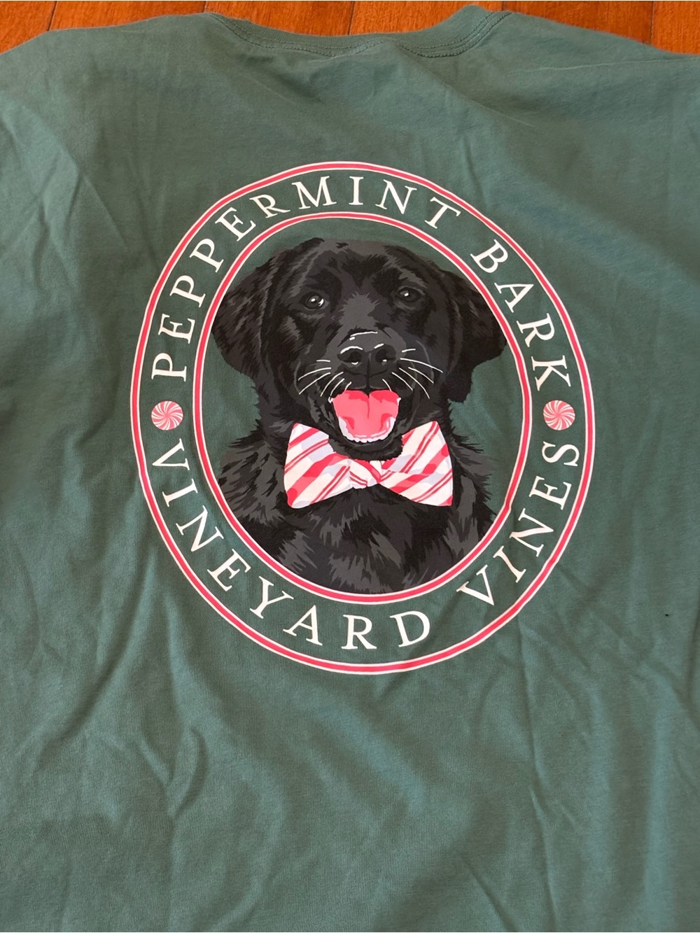 Vineyard Vines Peppermint Bark Mens Medium Labrador Graphic Long Sleeve Tee NWOT